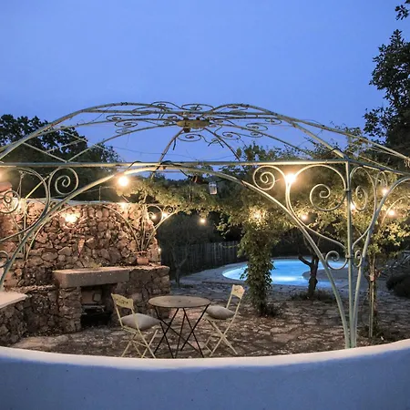 Holiday home Provence Bel 2 Pieces Independant Dans Un Magnifique Domaine Bras